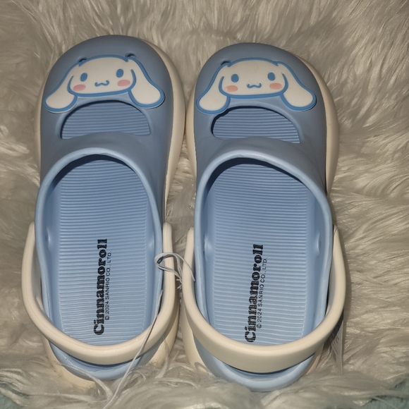 SANRIO CINNAMOROLL Clogs Size 39- 40 - Picture 4 of 11